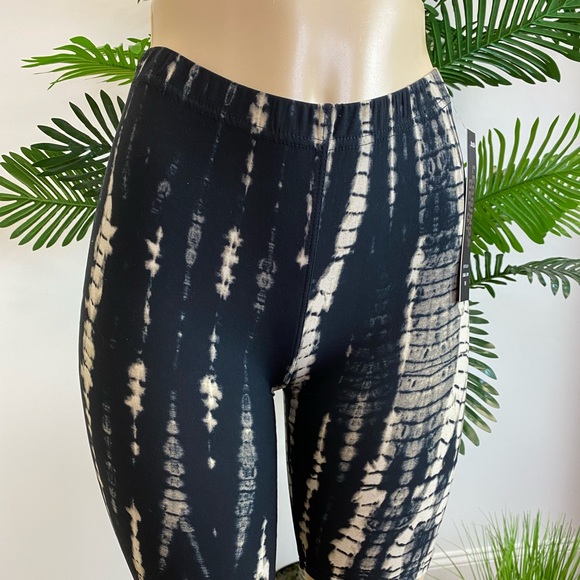 ‼️Tie Dye Biker Shorts Leggings Active Wear Shorts - Picture 7 of 8